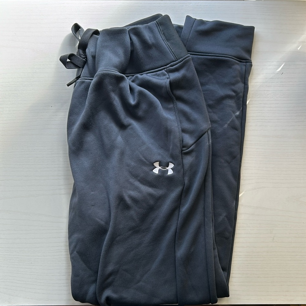 UnderArmor Gray Women’s Joggers